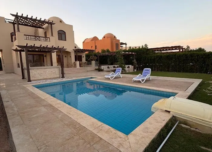 Exclusive In Sabina • 4 Br • Private Pool *